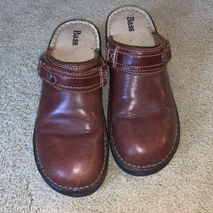 Bass clogs. Size 7